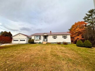 236 Oak Hill Ave, Littleton, NH 03561