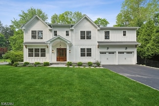 21 Stafford Dr, Madison, NJ 07940
