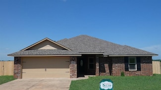 106 S 6th Ave, Sterling, OK 73065