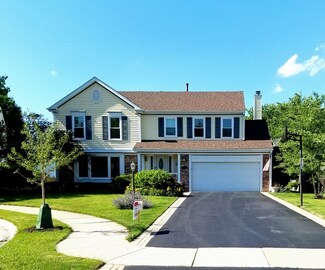2020 N Yale Ave, Arlington Heights, IL 60004