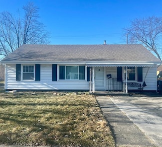 26335 Barnes St, Roseville, MI 48066