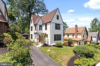 2418 Rosewood Ln, Havertown, PA 19083