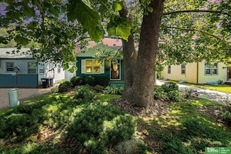 4761 Meredith Ave, Omaha, NE 68104