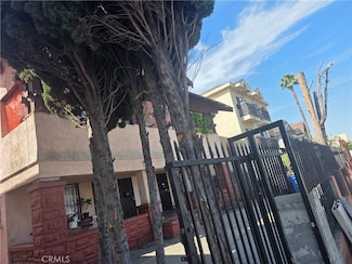 134 W Vernon Ave, Los Angeles, CA 90037