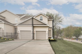 607 SW Shadow Glen Dr, Blue Springs, MO 64015