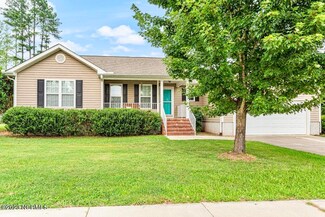 232 Savannah Garden Dr, Carthage, NC 28327