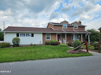 812 Park Blvd, Altoona, PA 16601