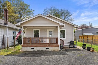 320 C St, South Bend, WA 98586