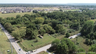 12926 E 121st St S, Broken Arrow, OK 74011