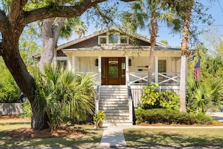 1316 Thompson Ave, Sullivans Island, SC 29482