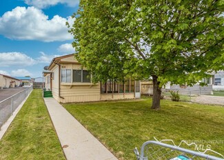 810 Orchard Park Dr, Fruitland, ID 83619