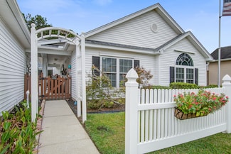 102 Wyndham Dr, Summerville, SC 29485