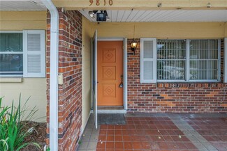 9810 N 53rd St, Temple Terrace, FL 33617