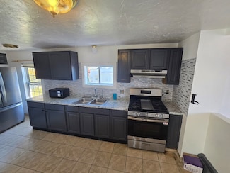 176 Green St Unit 2, Brockton, MA 02301