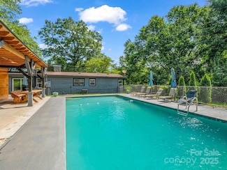383 West St, Spindale, NC 28160