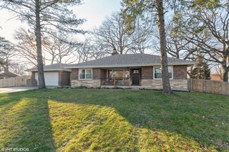 10902 S New England Ave, Worth, IL 60482