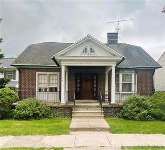 1720 W Cedar St, Allentown, PA 18104