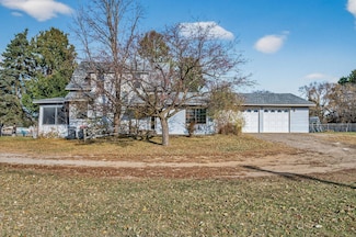 23719 Dewey St NW, Bethel, MN 55005