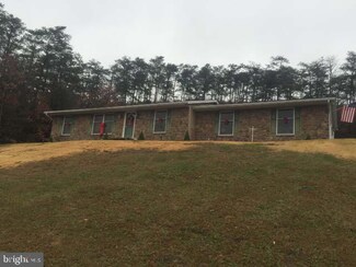 275 Hoffman Rd, Mc Clure, PA 17841