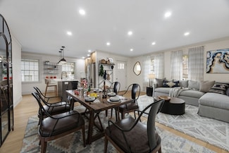 9 Swan St Unit 1, Beverly, MA 01915