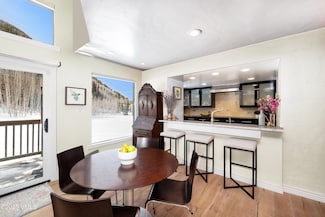 4524 Meadow Dr Unit 905, Vail, CO 81657