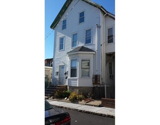 4 Union Ave, Everett, MA 02149