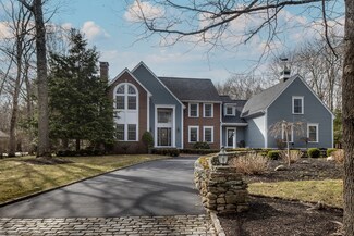 47 Tucker Ln, North Dartmouth, MA 02747