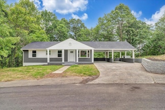 4438 Stonewall Rd NW, Roanoke, VA 24017