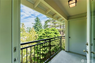 907 N 163rd St Unit A32, Shoreline, WA 98133