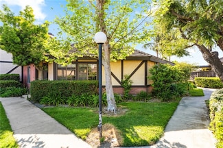 14870 Stonehedge Ln, Westminster, CA 92683