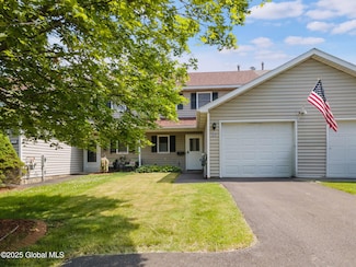 24 Esplande St, Selkirk, NY 12158