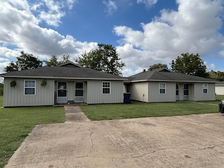 555 Clement Ln, Blytheville, AR 72315