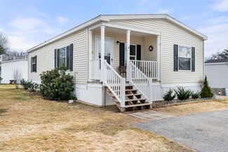 9 Lupine Dr, Tilton, NH 03276