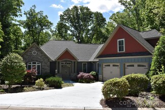 311 Carriage Crest Dr, Hendersonville, NC 28791