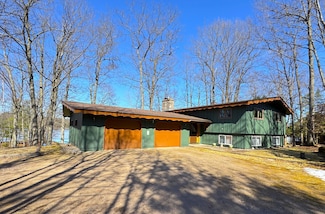 9805 Charlotte Ln, Minocqua, WI 54548