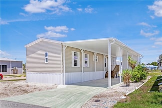 4944 Porky Ln, Saint James City, FL 33956