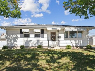 40 24th Ave SW, Cedar Rapids, IA 52404