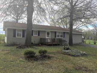 401 S Chestnut St, Fair Play, MO 65649