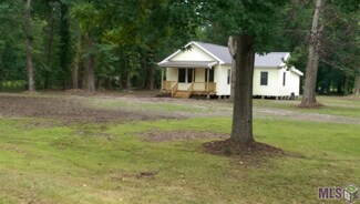 12414 N Palmer Ln, Port Allen, LA 70767