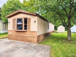 5810 U S 20 Unit 69, Wakeman, OH 44889