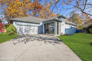 12 Thatcher Ct, Jackson, NJ 08527