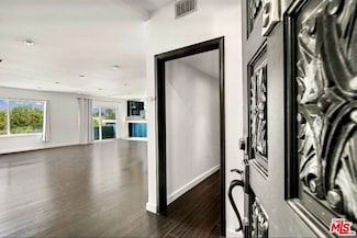 825 S Le Doux Rd Unit 303, Los Angeles, CA 90035