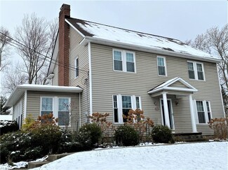 7450 Brecksville Rd, Independence, OH 44131