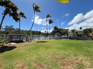 135 Kakahiaka St, Kailua, HI 96734
