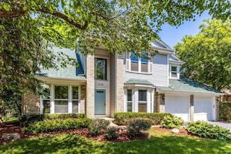 232 Southfield Dr, Vernon Hills, IL 60061