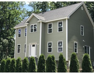 1 Soheili Cir, Worcester, MA 01602