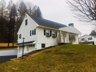 2693 Lake Moraine Rd, Hamilton, NY 13346