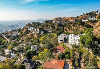 8655 Hillside Ave, Los Angeles, CA 90069