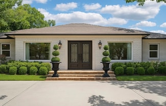 7023 Lupton Dr, Dallas, TX 75225