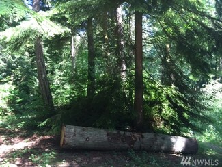 5272 NE Shore Dr, Indianola, WA 98342